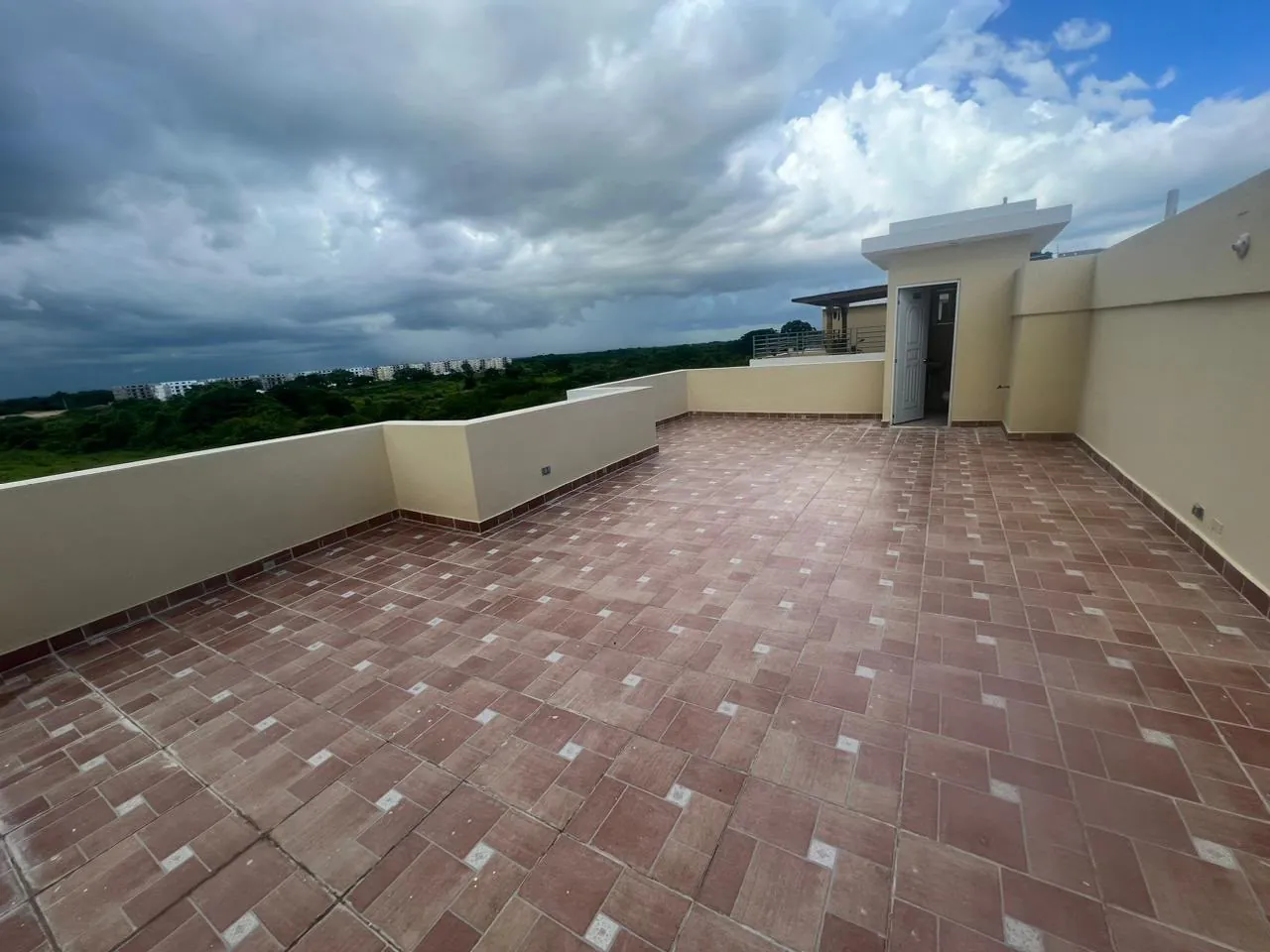 Apartamento en Venta en Autopista San Isidro, Santo Domingo Este — 3 Hab con Terraza — foto 10