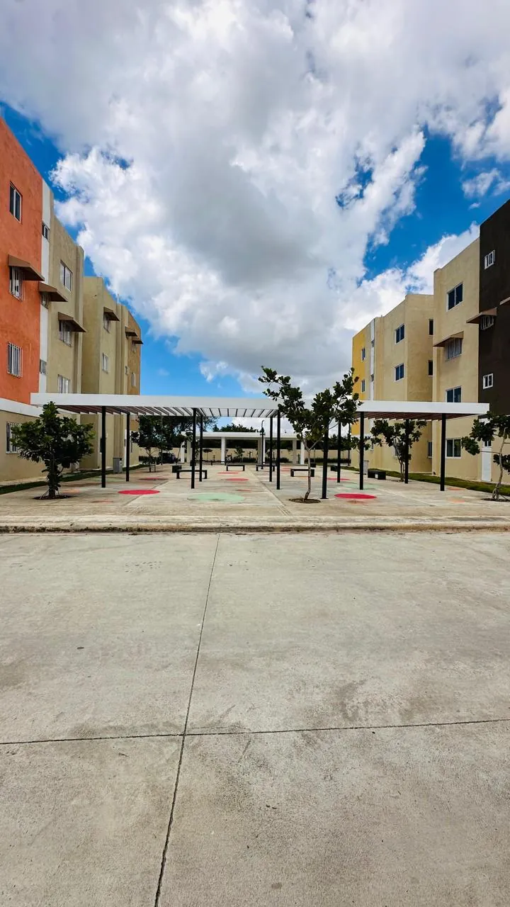 Apartamento en Venta en la Av. Ecológica — 3 Hab con Terraza Privada — foto 2