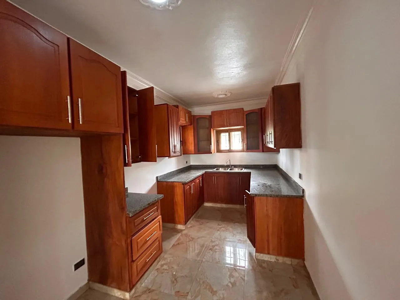 Casa en Venta en La Vega — 3 Hab, 250 m², Residencial Amanda III — foto 5
