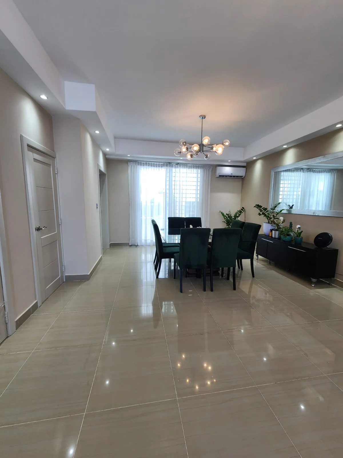 Apartamento en Venta en Santo Domingo Oeste — 3 Hab, Terraza de 60 m², La Ceiba — foto 10