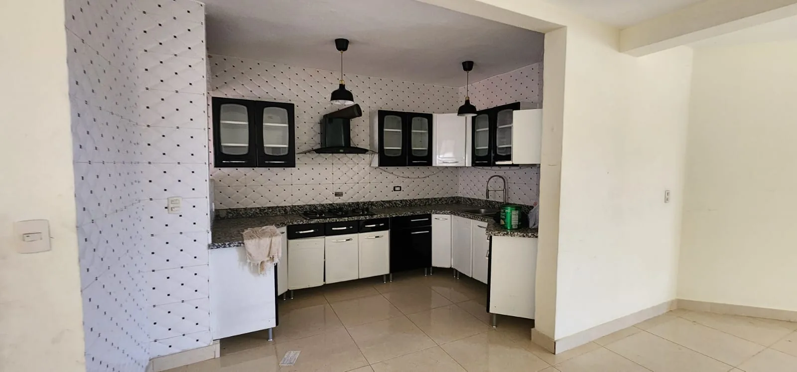 Apartamento en Venta cerca de Megacentro, Santo Domingo Este — 131 m², 3 Hab