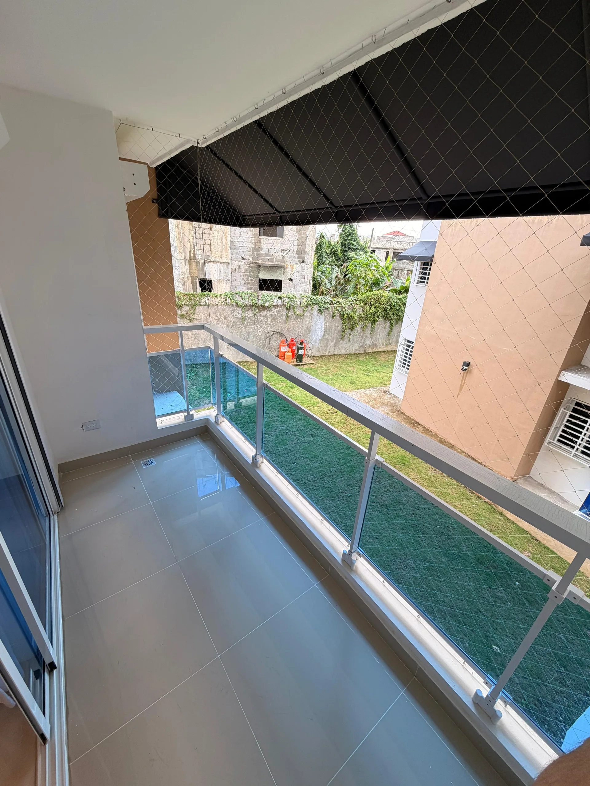 Apartamento Amueblado en Venta en Autopista San Isidro — 3 Hab, Villa Oriental — foto 5