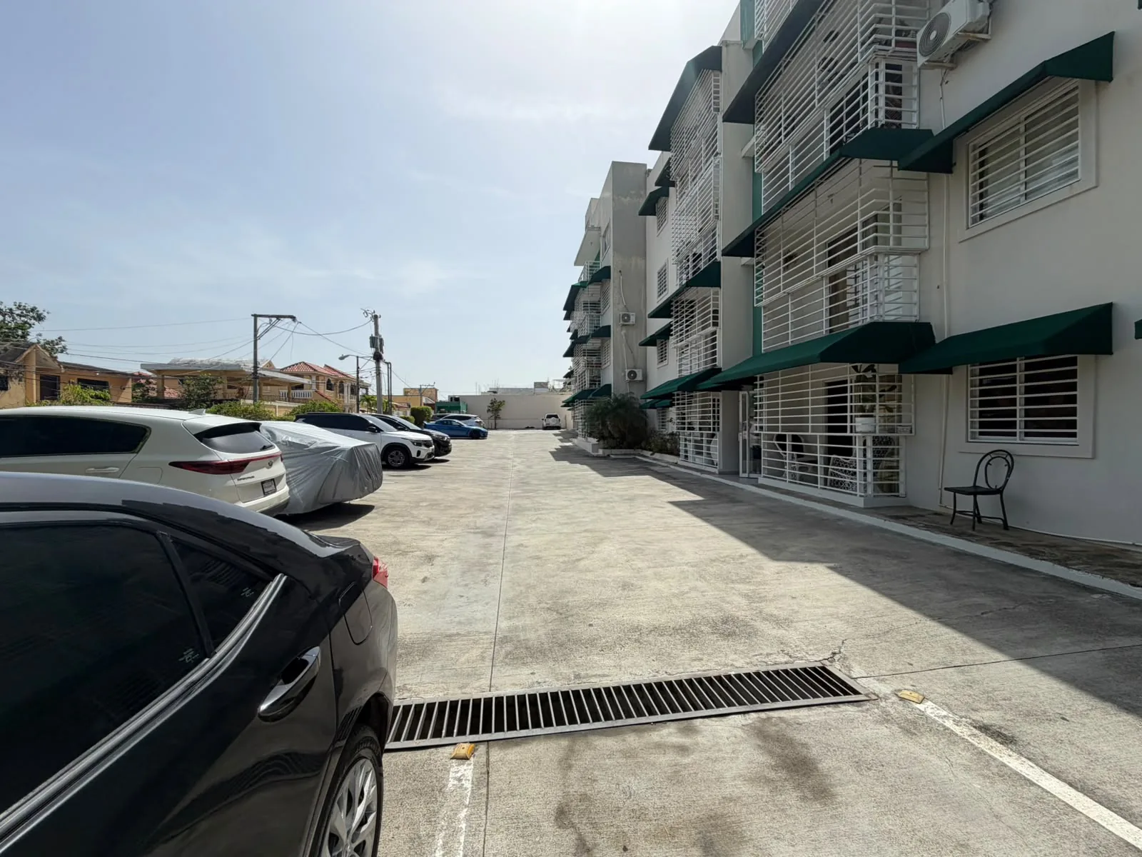 Apartamento en Venta en Carretera Mella, Santo Domingo Este — 3 Hab con Terraza — foto 2
