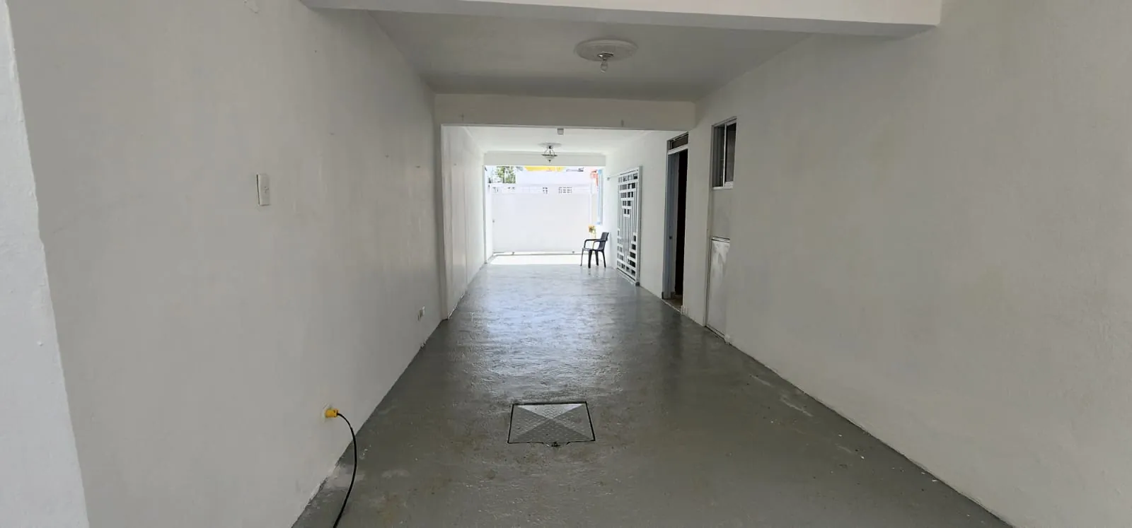 Casa en Venta en Av. Ecológica, Santo Domingo Este — 3 Niveles, 3 Hab con Terraza — foto 9
